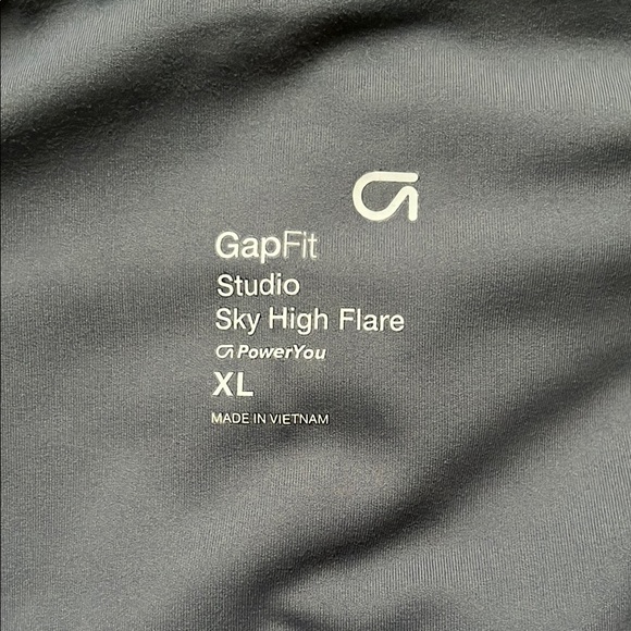 GapFit Sky High Rise Power Flare Leggings - Size XL - Picture 2 of 14